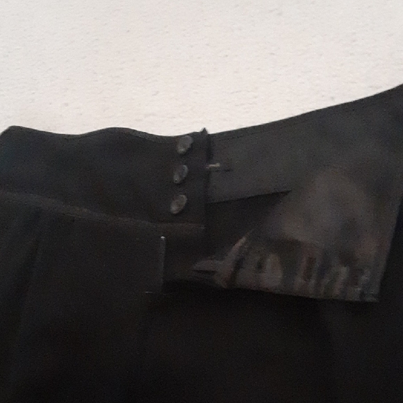 Twenty one black skirt with pockets. Size medium. - Picture 6 of 9